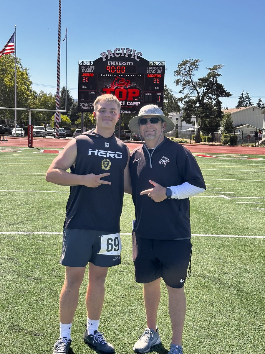RusselTripp8181's tweet photo. One of the best Father’s Day ever, being able to watch Raiden competing for college coaches. Thanks @butchpauu7 for working with him all off season to get him ready for these opportunities. Also thank you to @Boxer_Football for putting on a great camp. @LehiFootball https://t.co/0KydcPSkfM
