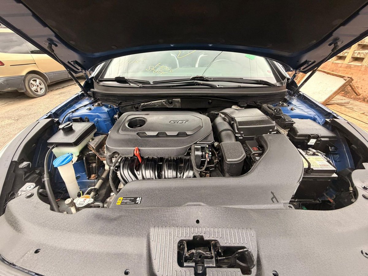 ibeeAutos_'s tweet photo. Foreign 🇺🇸 Used 2015 Hyundai Sonata 
(May 2026 Entry)
- Sharp first body
- ⁠Thumbstart
- ⁠Panoramic roof 
- ⁠parking sensor
Swap deal is allowed
 Engine: Very quite &amp; excellent condition.
 Gear: Very smooth. 
 AC: Factory fitted &amp; Chilling.
 Location: Surulere
 #IBEEAUTOS 🚘 https://t.co/I3pa6lyF1C