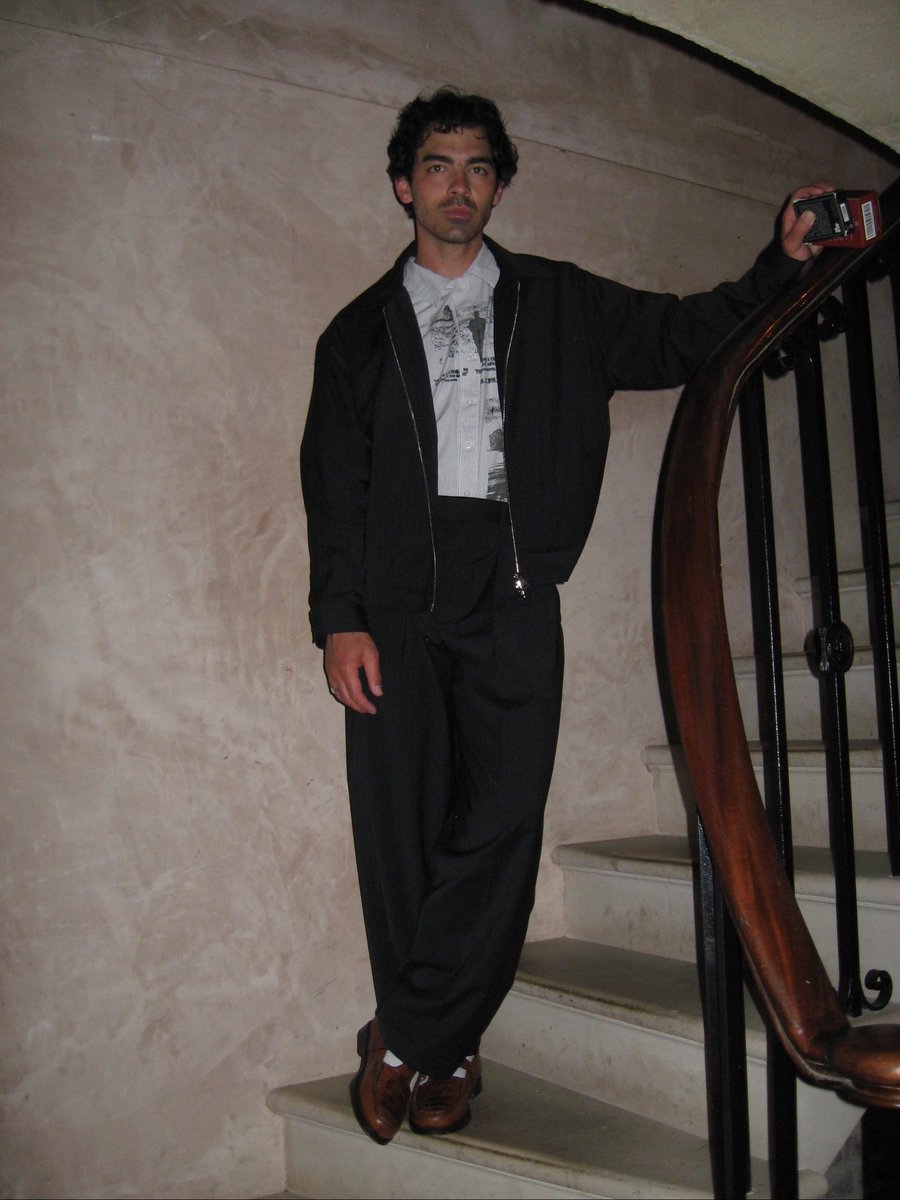timberlarke's tweet photo. joe jonas, 2026. https://t.co/UlrmcYaNDy