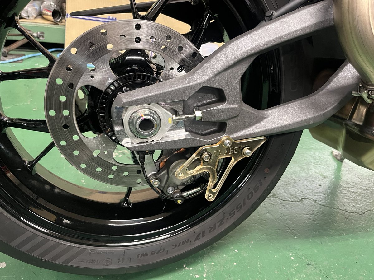 このスイングアームは⁉️ #BEET #Ducati