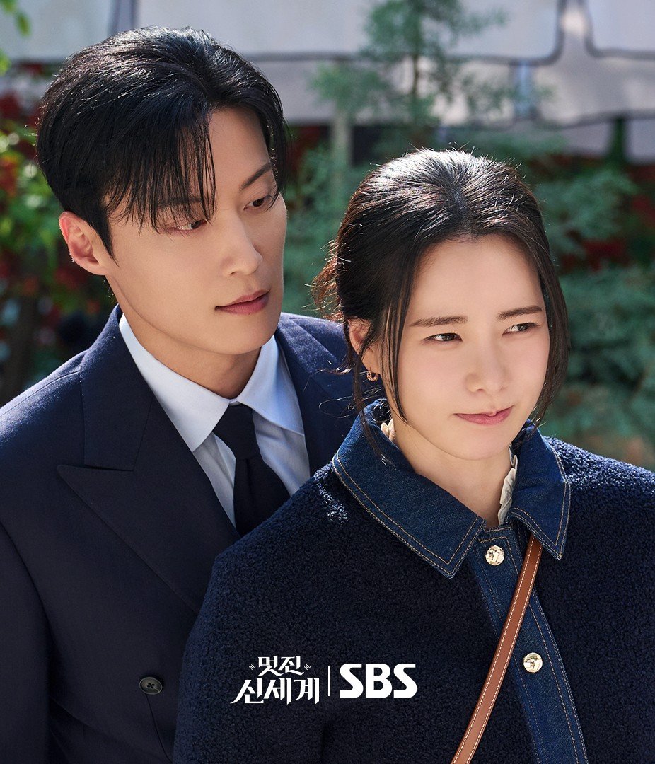 hallyuforums's tweet photo. The Top 10 Dramas that generated the most buzz this week are as follows (TV+OTT) :

1.#MyRoyalNemesis 32.58%
2.#TeachYouALesson 23.62%
3.#TheLegendOfKitchenSoldier 17.69%
4.#RebornRookie 10.31%
5.#DoctorOnTheEdge 3.09%
6.#SeeYouAtWorkTomorrow 2.57%
7.#FiftiesProfessionals 1.87%
8.#TheWonderfools 1.72%
9.#RecipeForLove 1.30%
10.#AgentKim 1.15%

Source : FUNdex
#HallyuForums #Hallyu #KDrama