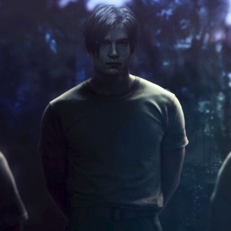 badatrequiem's tweet photo. thinking about leon in bootcamp again https://t.co/uvhHJ9eaWW