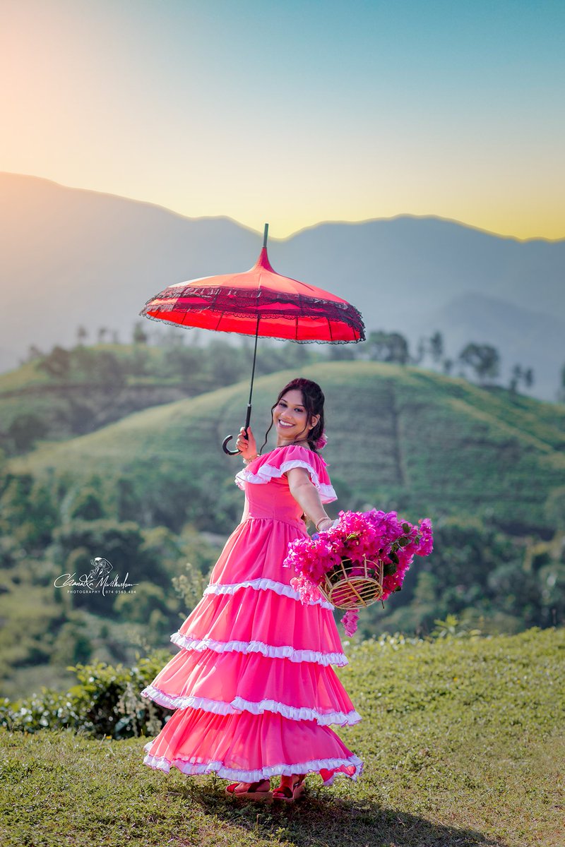 HansamaliSasini's tweet photo. පිස්සු හැදෙන photo 🥺🩷🌸 https://t.co/zvXw5YzANb