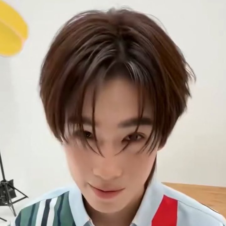 awboyy_'s tweet photo. ผมทรงไรเนี่ย สวย น่ารัก คิตตี้ https://t.co/NAuBAyvuC0