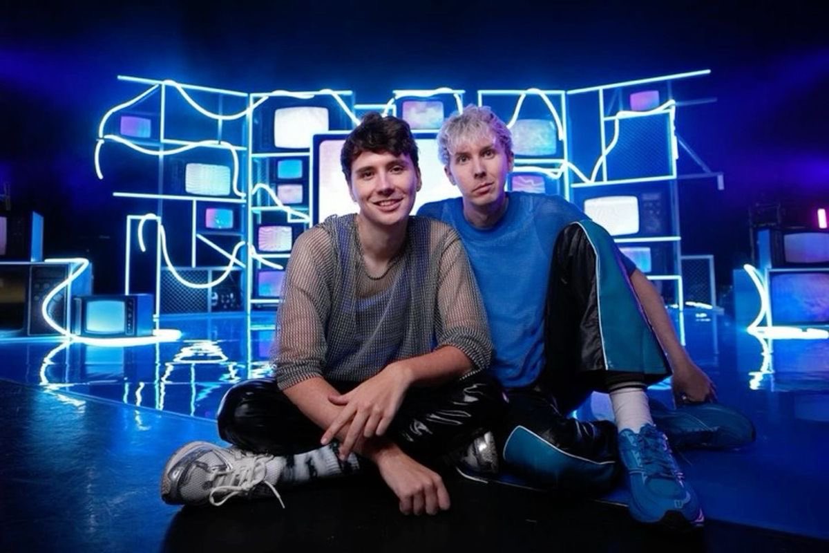hard4phan's tweet photo. we’ve been making             out of red
shades of purple                  and blue https://t.co/Y60DJFHUeq
