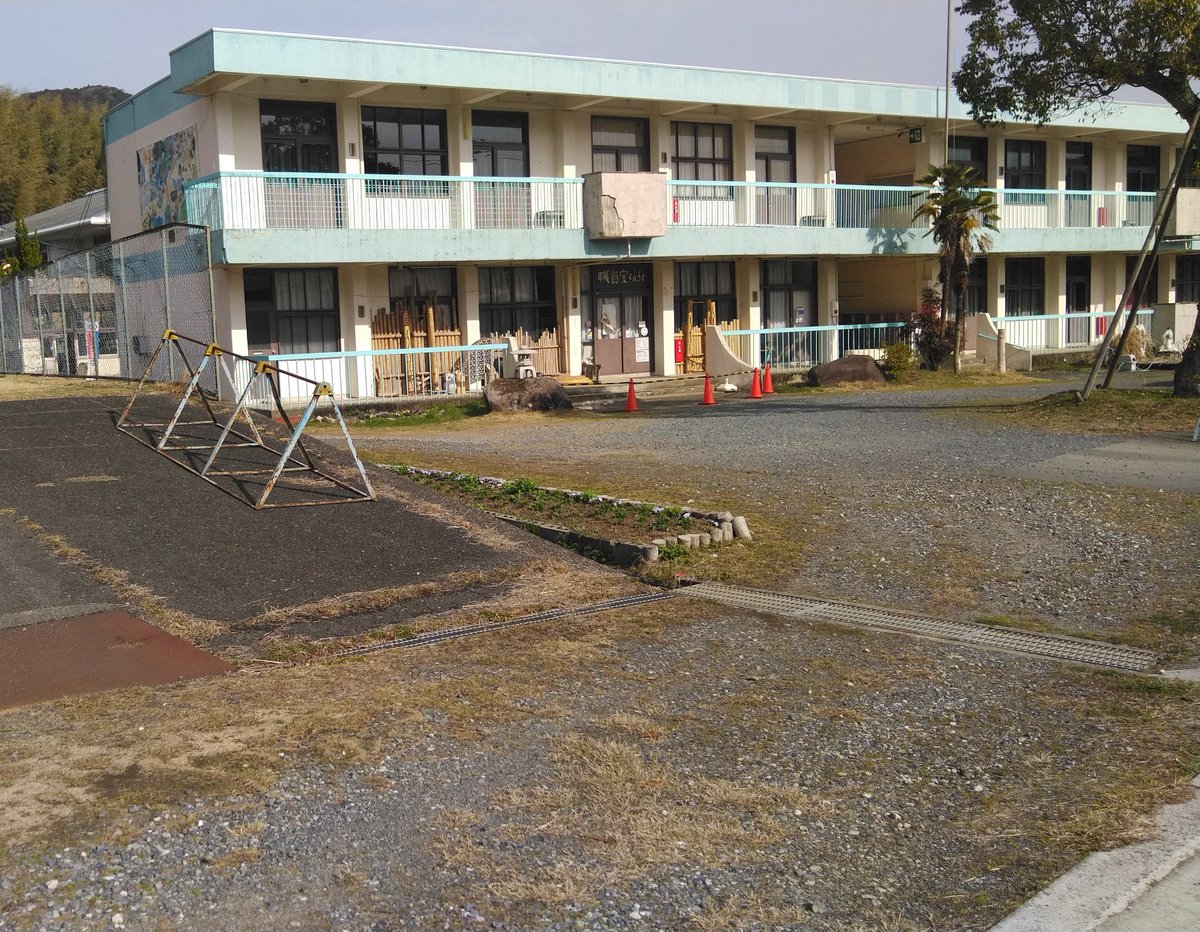 105Rms's tweet photo. 6月28日(日)、宇部市の旧吉部小学校 別棟 保健室で、ホビーショップ ムック主催の月例ミニ四駆大会を開催いたします。
コースは立体コースです。
受付は13時からで、ジュニアクラスは14時に開始。
参加費はジュニアは300円、オープンは500円です
皆さん、お気軽にご参加ください。

#mini4wd https://t.co/z6H1XLK6sP