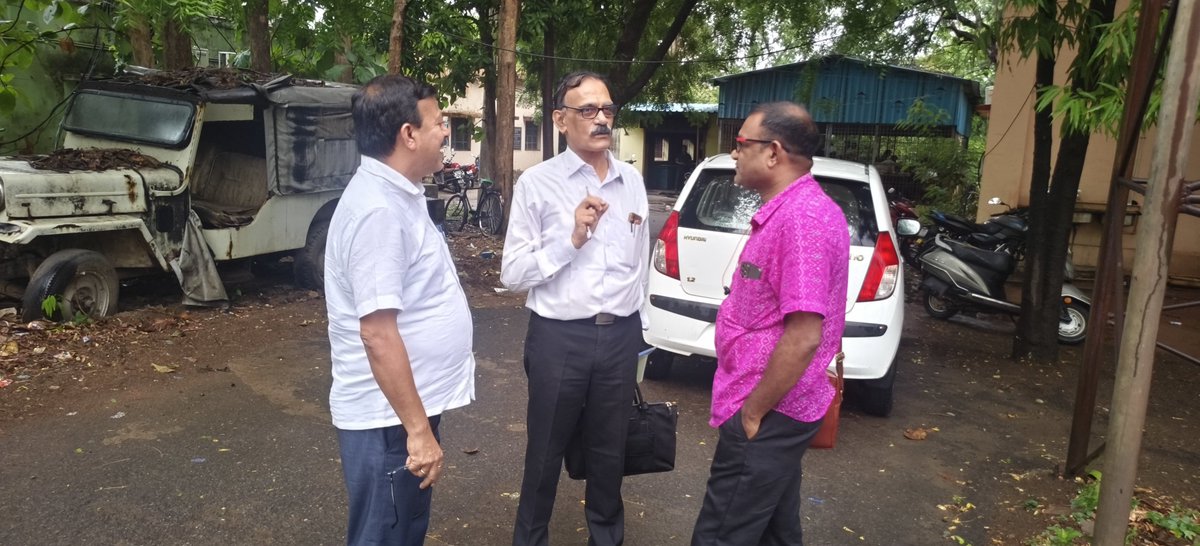 barik_surendra's tweet photo. A meaningful interaction between two respected legal minds and public-spirited leaders of western Odisha — Senior Advocate Dinesh Jain and Senior Advocate Biswanath Nayak (Muna).

Both have earned respect through their commitment to justice, integrity, and public service. Their continued engagement on issues concerning Brajrajnagar and Jharsuguda reflects the importance of experienced leadership, constructive dialogue, and people-centric development.

At a time when public discourse often becomes polarized, such conversations among experienced professionals offer hope for informed decision-making and a stronger democratic culture.

Their dedication to legal excellence and grassroots concerns continues to inspire many across the region.

Together, experience, vision and public service can pave the way for a stronger and more prosperous Jharsuguda and Brajrajnagar Assembly .

#DineshJain #BiswanathNayak #MunaNayak #SeniorAdvocate #Brajrajnagar #Jharsuguda #Leadership #PublicService #LegalFraternity #Development #PeopleFirst #WesternOdisha #OdishaPolitics #GoodGovernance #JusticeAndDevelopment #BrajrajnagarAssembly #Odisha #CommunityLeadership #VisionForProgress #PositivePolitics
