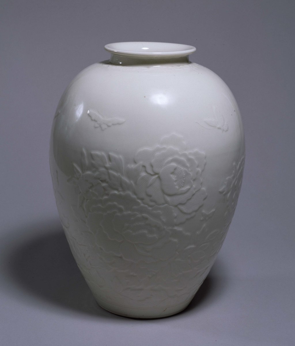 三代 清風 与平 せいふう よへい Seifu Yohei Ⅲ 1851–1914 《白磁蝶
