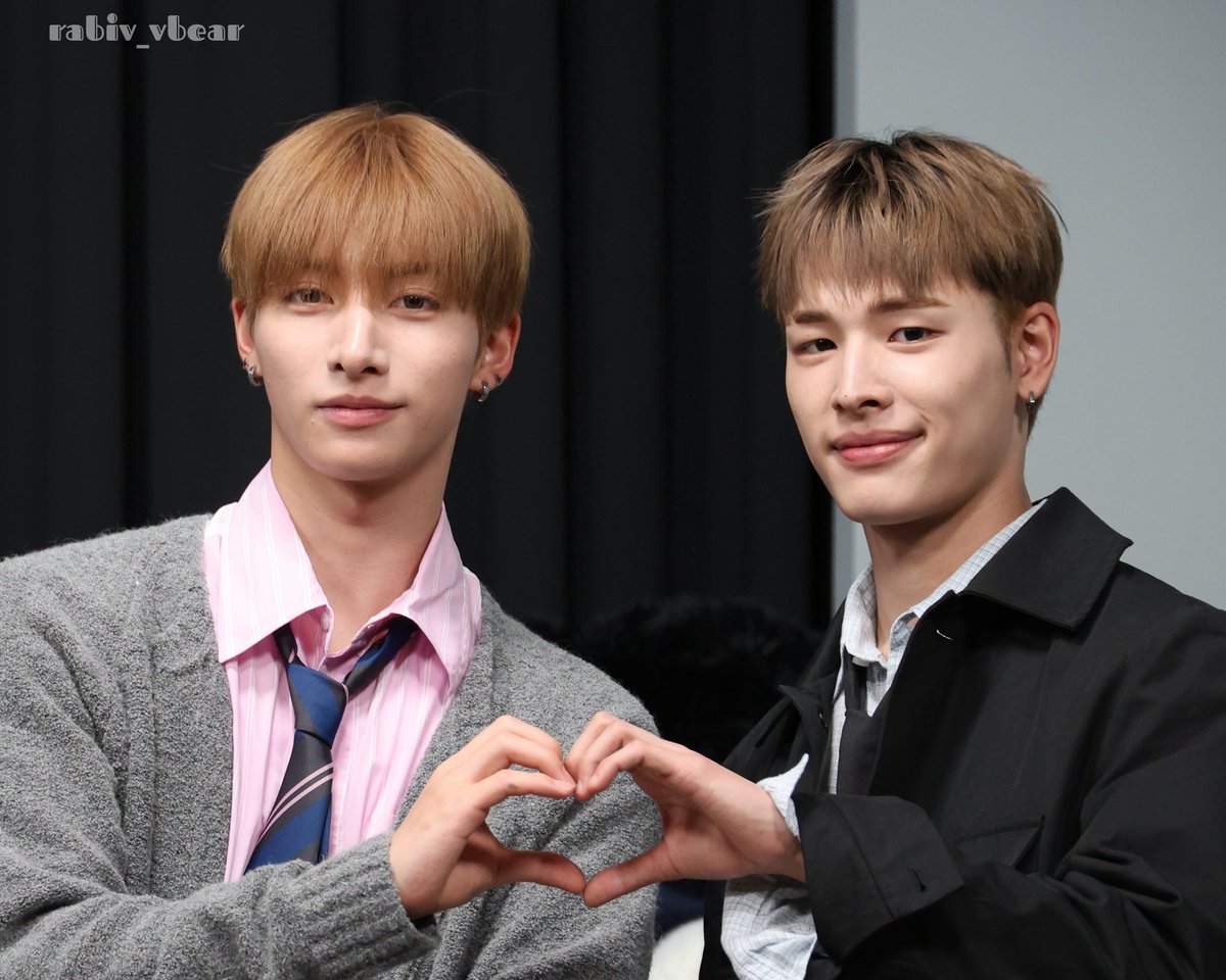 rabiv_vbear's tweet photo. 20260621 whosfan

❤️🖤

#NEXZ #넥스지 
#HARU #하루 #YU #유우 https://t.co/ci9fpApdCp