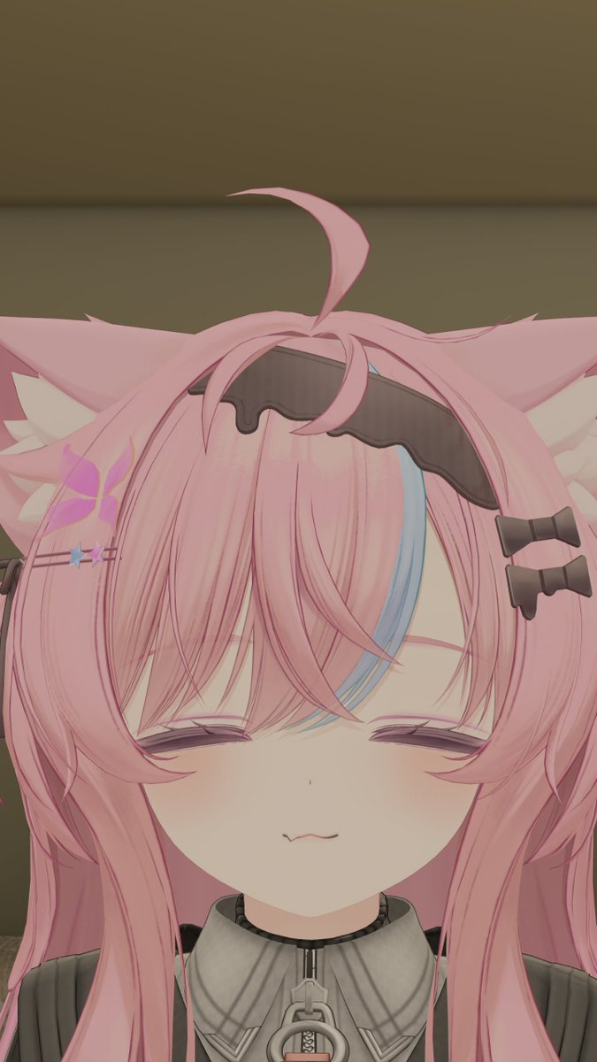 YothyVRC's tweet photo. 想定より拡散されて、いっぱいうつぶせ寝布教できてこの顔 https://t.co/cinjkEswIQ