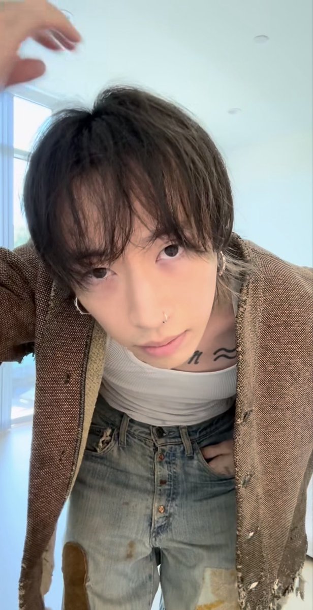 less_of_you_'s tweet photo. keshi髪色変えてるね💇‍♂️✨
何でも似合うの本当に罪 https://t.co/6wbkAMdfBV