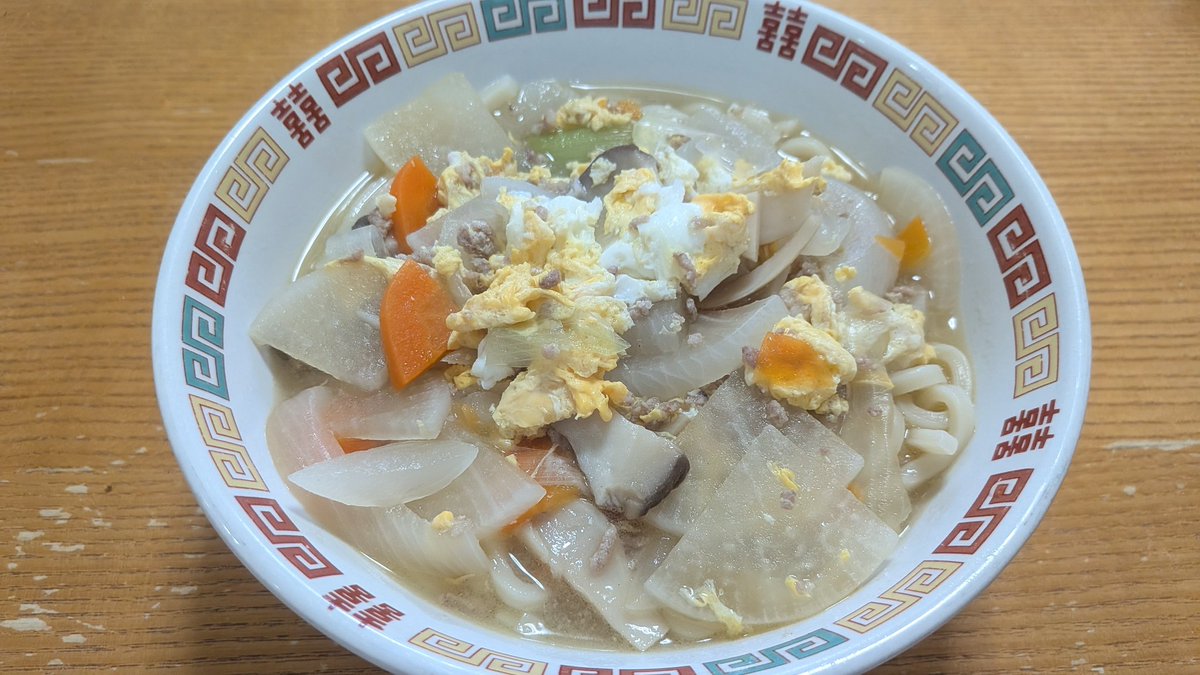 tomato_hai's tweet photo. 今日は涼しいから野菜たっぷりのたまごうどん🥕∩(´^ヮ^｀)∩🍄‍🟫 https://t.co/f31Ch7A9uJ