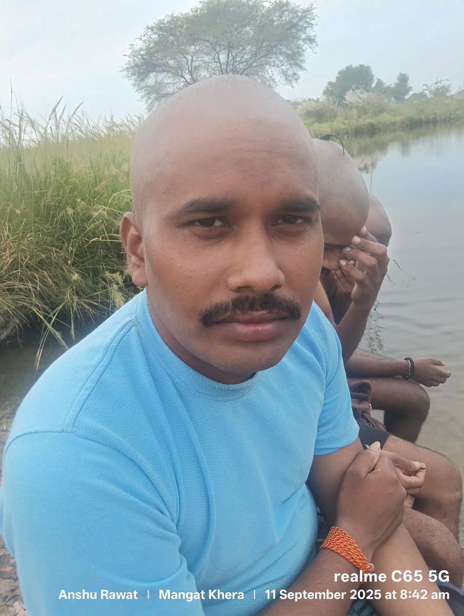 TheRFTeam's tweet photo. Location 📍 Unnao, Uttar Pradesh
It is alleged that Lavkush Kumar, son of Sohan and a resident of Langarpur village, Purwa Police Station area, Unnao district, has repeatedly posted objectionable remarks about Muslims on WhatsApp groups and social media platforms.

According to complainants, he has allegedly used abusive language against members of the Muslim community and made controversial comments about religious figures. It is further alleged that he recently shared content that could disturb communal harmony and create tension between communities.

If these allegations are supported by evidence, the matter should be investigated thoroughly and appropriate legal action should be taken in accordance with the law.

@Uppolice @unnaopolice are requested to examine the available evidence and take necessary action based on the facts to help maintain communal harmony and public order.