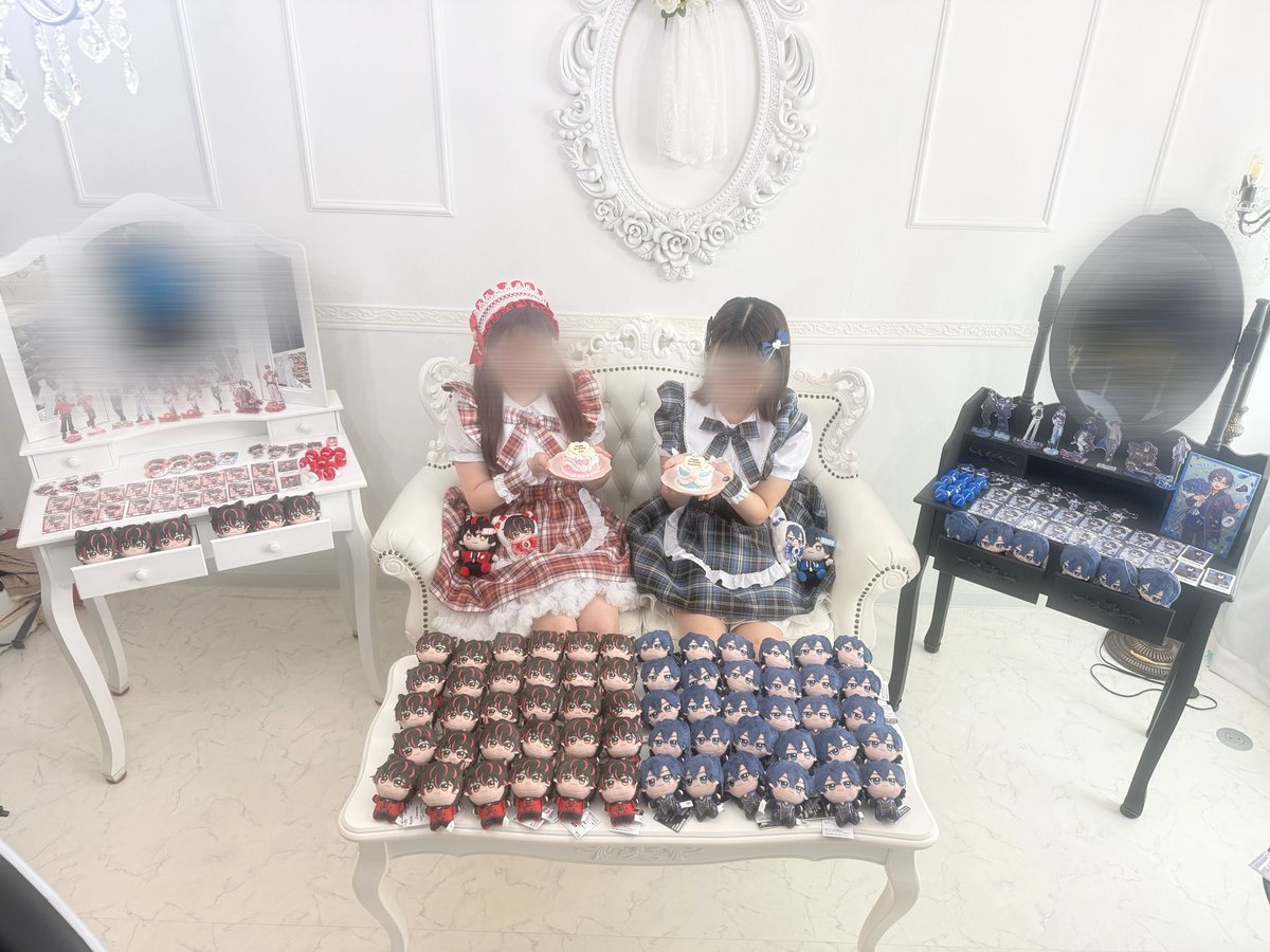 manami_0401_'s tweet photo. 💙HAPPYBIRTHDAY❤️

たちばなさんとらおさんの真ん中バーズデーを2人で祝いました🥺🥺

#すにすて 
#たちばな爆誕祭2026 
#裏花話 
#らお誕生祭2026
#みてもらお https://t.co/v59HAMkhQE
