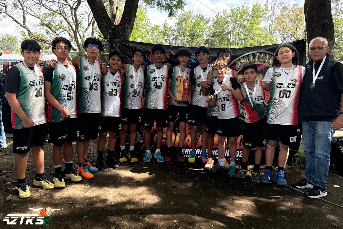 Aztks_Club's tweet photo. Gran fin de semana de nuestras y nuestros Aztks en la Copa Amazonas 👏🏻💪🏻

🥇 2011 Varonil
🥇 2013 Femenil
🥇 2013 Varonil
🥉 2010 Femenil

#SomosAztks #Basketball #CDMX #CopaAmazonas https://t.co/DBRyTCYz2w