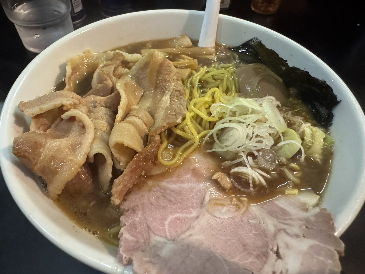 dawnswimmer's tweet photo. 今日の昼飯は、一条流がんこラーメン総本家分家四谷荒木町で純正悪魔！
平日の最高の一杯。美味かった(^^) https://t.co/oLftx4h7yr