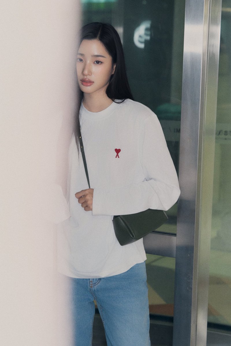 Esquire_Th's tweet photo. #EsquireBOARDINGPASS • เตรียมบินสู่ปารีส! ตู ต้นตะวัน และ ไบร์ท วชิรวิชญ์ มุ่งหน้าสู่กรุงปารีส เพื่อเข้าร่วมชมแฟชั่นโชว์คอลเล็กชั่น Spring/Summer 2027 ในวันที่ 25 มิถุนายน เวลา 01.00 น. (ตามเวลาประเทศไทย) 

#AmiParis
#AmiSS27
#EsquireThailand
#ManAtHisBest https://t.co/lknZlLulLz