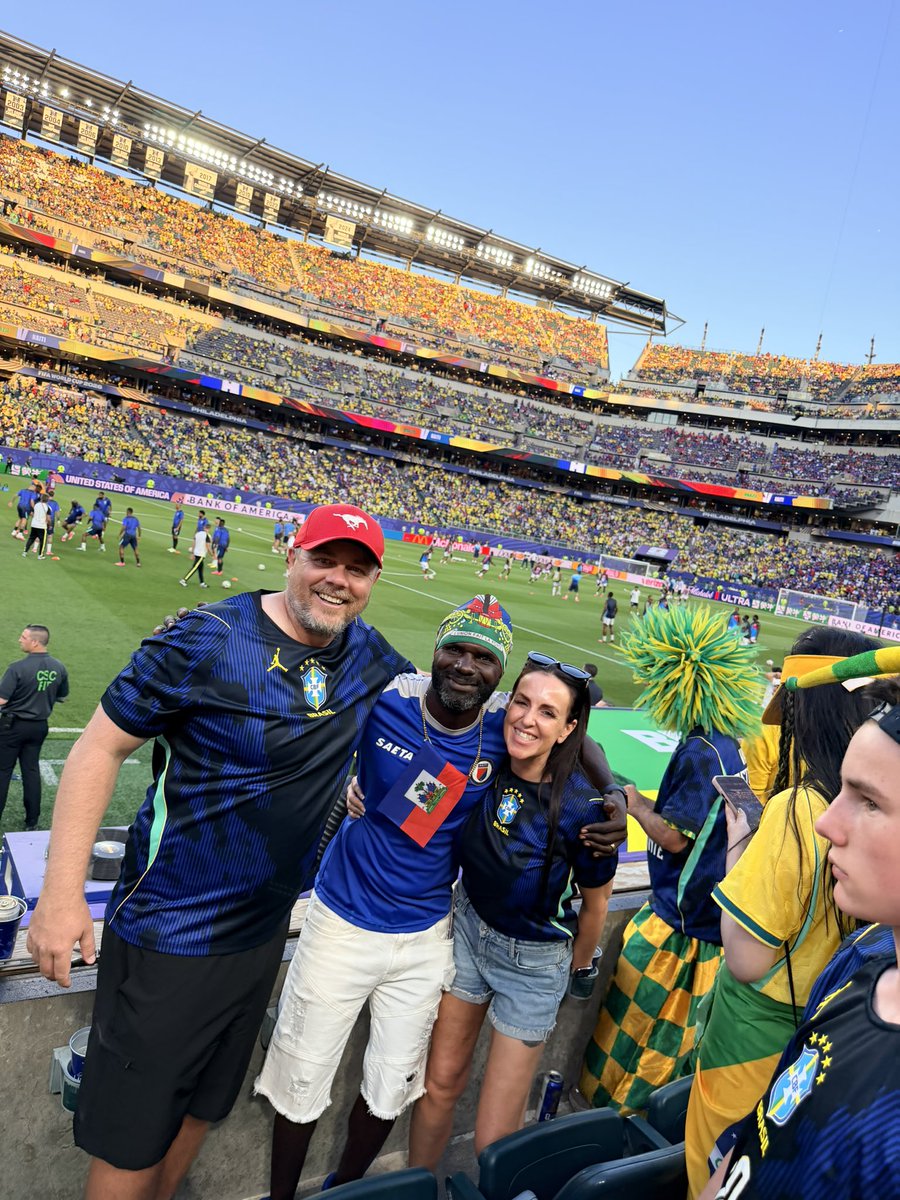 adamflynnAF's tweet photo. WORLD CUP DREAMS! 🇺🇸🇧🇷🏴󠁧󠁢󠁥󠁮󠁧󠁿 https://t.co/Z5Jq68xZNG