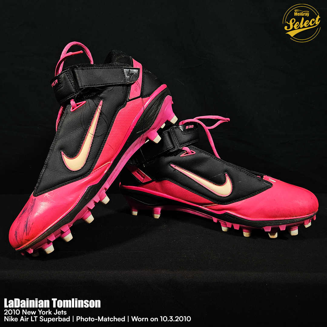 One of the top RB's in NFL history 🔥 These Nike Air LT Superbad