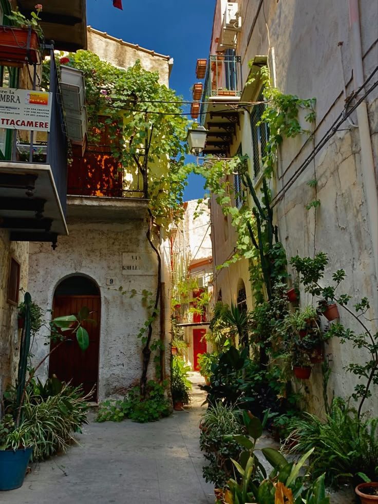 echoesofworld's tweet photo. Sicily, Italy https://t.co/yG90Q0rtCi