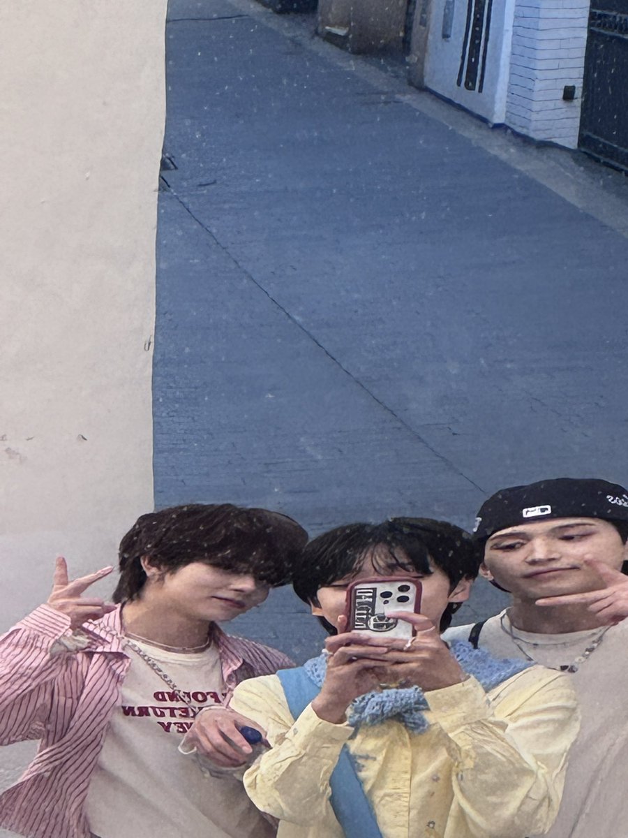 Official_VIBY's tweet photo. #VIBYdump 🩵

𝟐𝟎𝟐𝟔.𝟎𝟔.𝟐𝟒
𝐕𝐈𝐁𝐘 𝐎𝐟𝐟𝐢𝐜𝐢𝐚𝐥 𝐃𝐞𝐛𝐮𝐭

#VIBY #バイビー
#VIBY_Debut
#VIBY_Miracle_TheFirstLight https://t.co/6Lvmf7P1sB