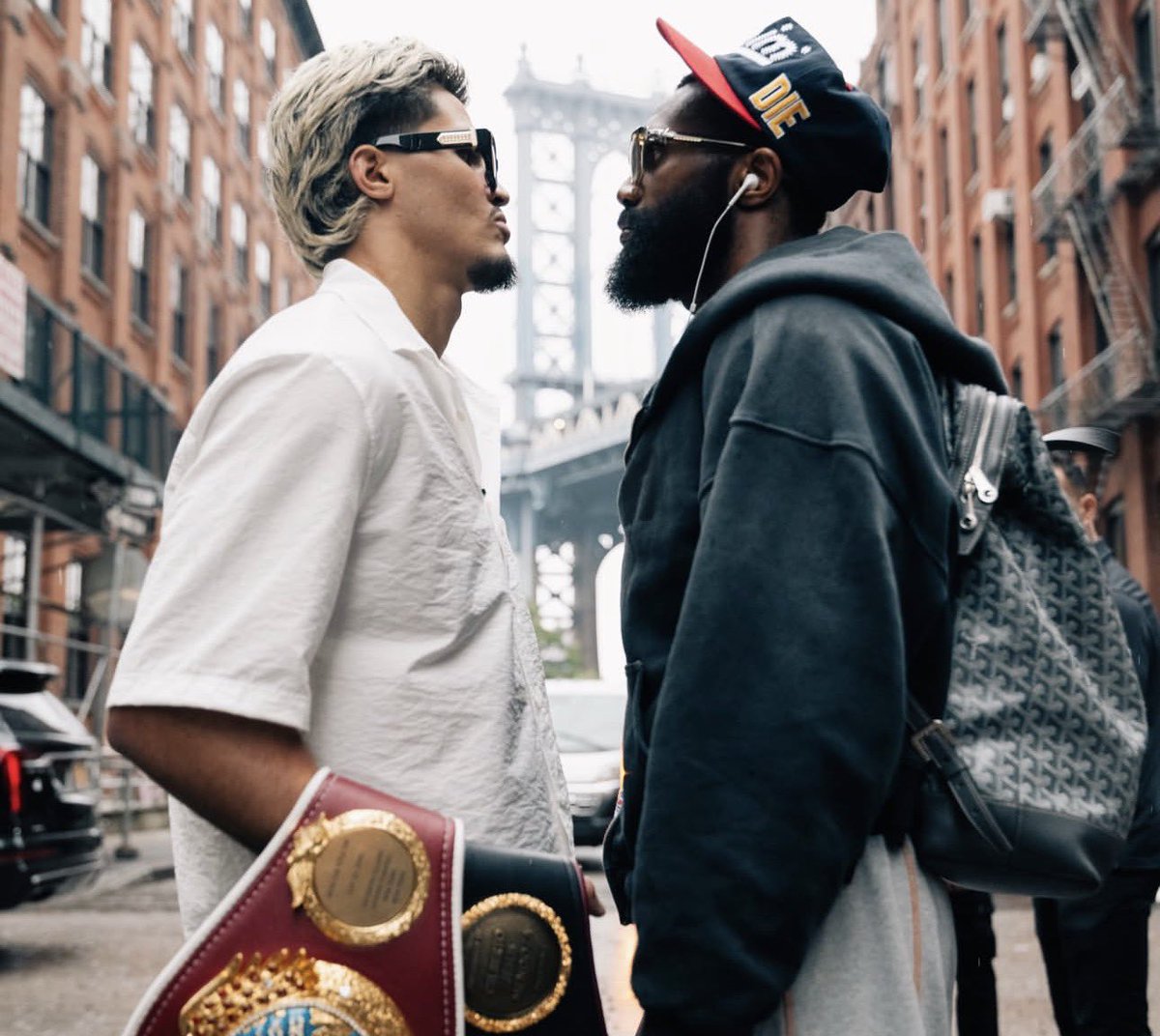 BOXINGnBBQ's tweet photo. First face off of fight week‼️‼️

WHO YOU GOT⁉️

📸Via Matchroom Boxing https://t.co/6P4ZoCxfad