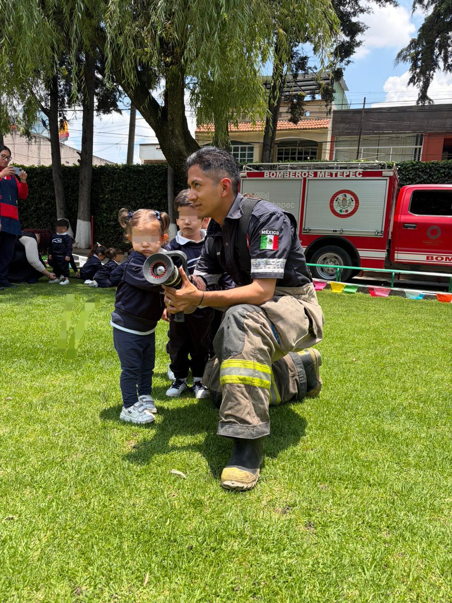 Coordinación de Protección Civil y Bomberos de Met tweet media