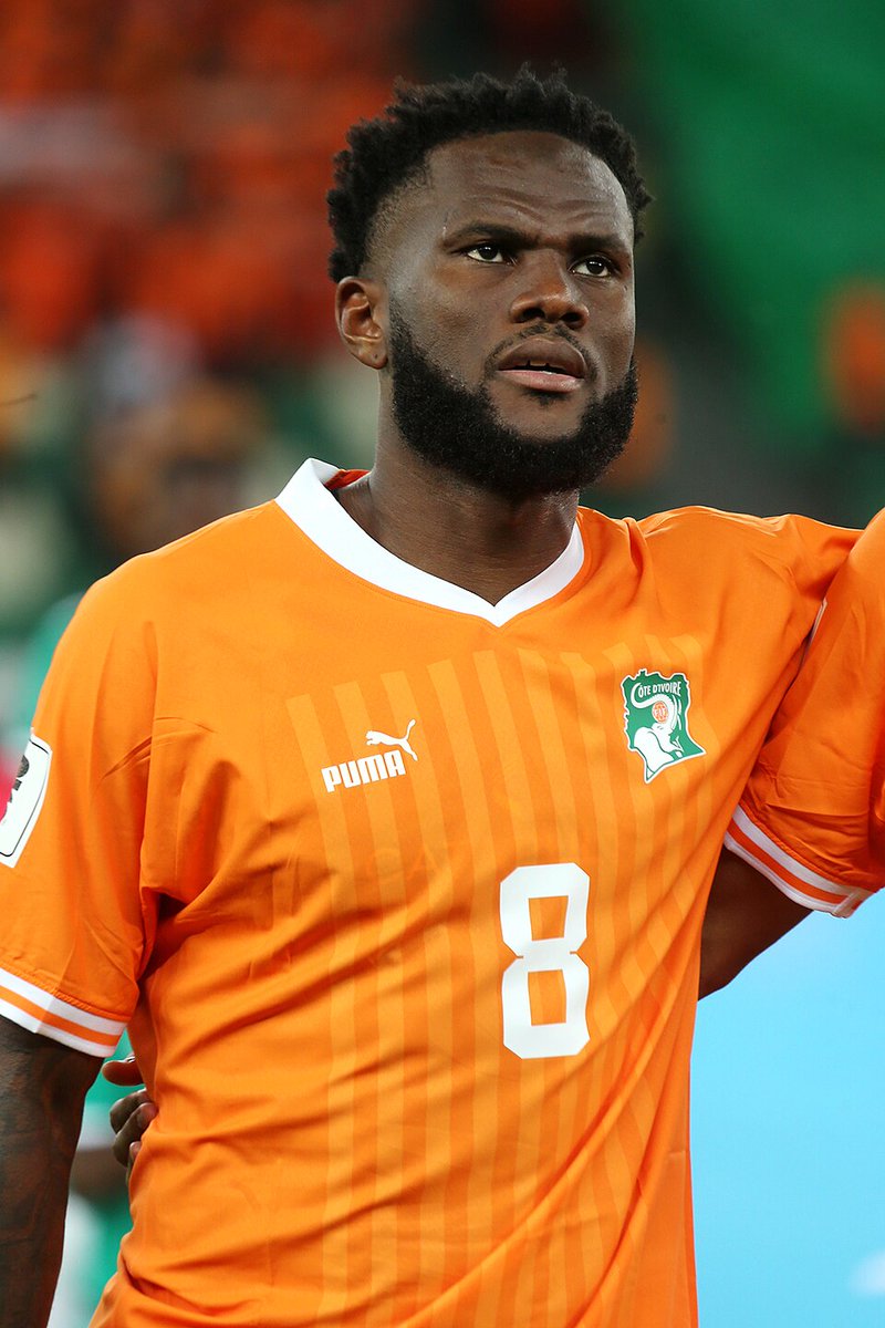 MaLoWriter's tweet photo. A sorpresa Frank #Kessie potrebbe ritornare all'#Atalanta. Dopo 3 stagioni in Arabia Saudita, si svincola dal Al-Ahli in Saudi Pro League ed è fermamente intenzionato a rientrare in Italia, Bergamo in primis, anche per ragioni familiari. Il nodo è l'ingaggio ma filtra ottimismo https://t.co/FLWadPlN3f