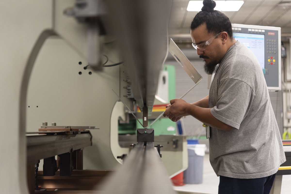 Alexis Moreno, an engineering technician, works with a fabrication machine in the Experimental Fabrication Branch at NASA’s Armstrong Flight Research Center in Edwards, California, on Monday, Nov. 6, 2023.
Credit: NASA/Genaro Vavuris