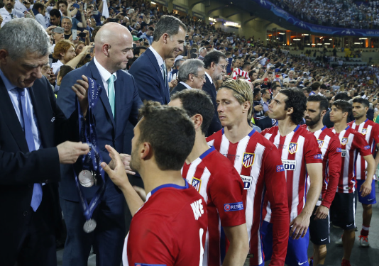 Jhonrainx's tweet photo. @mdc_1011 El sueño que quieren darle a Julián Álvarez en el patetico de madrid 🔥🔥 https://t.co/Mka6Mk0IeP