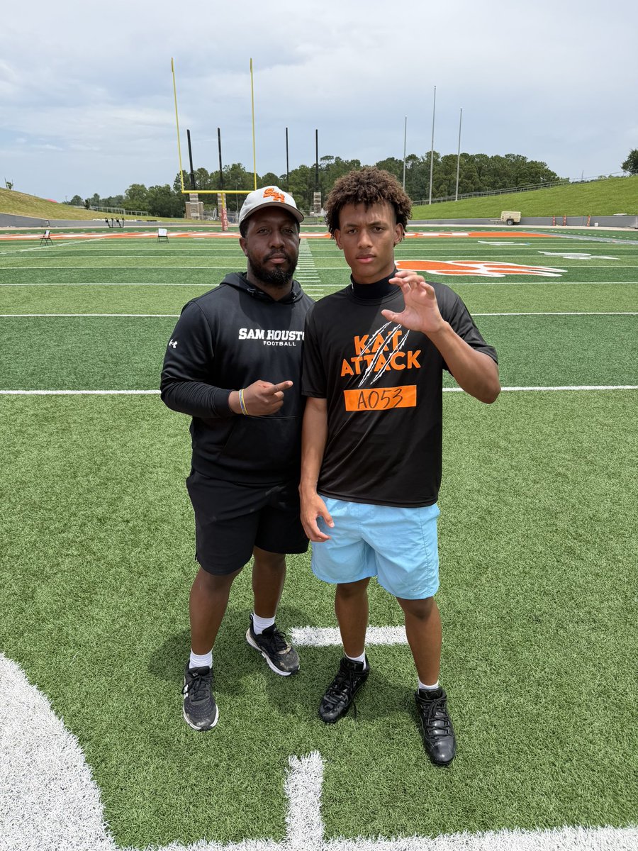 BryceACannon's tweet photo. Had the opportunity to get better @BearkatsFB Camp this past Saturday! Great coaching and energy throughout the day! @CoachScrivens @31_CoachFAL @Coach___E @DBCoachMcGraw @JohnDavidPlunk https://t.co/z5ZoMQUSv9