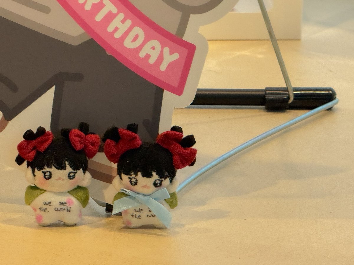 Bom_play_555's tweet photo. ✨플리생일기념✨
생일이 지났지만 생일은 한달동안 즐기는거라해서! 
작게 나눔해봅니다!

˚₊·🍒Rt 1명추첨
˚₊·🍒플리 뚱뚱5깅이 (기존 5깅이보다트큼)
˚₊·🍒기간:~7/1까지
˚₊·🍒only 플리계만! 
˚₊·🍒본쌔비지 4000이상 + 괜사 900이상 
˚₊·🍒반택 제가 부담
˚₊·🍒거래계❌RT계❌ https://t.co/lXygFm0WXG