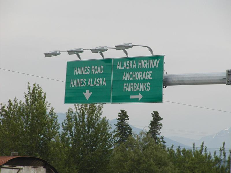 JimTeresco's tweet photo. 6/22/2001:In Haines Junction, where there are signs, we filled the tank and got dinner at Wong's at the Kluane Park Inn.  #AlaskaPlus25 https://t.co/WUfc3quUB6