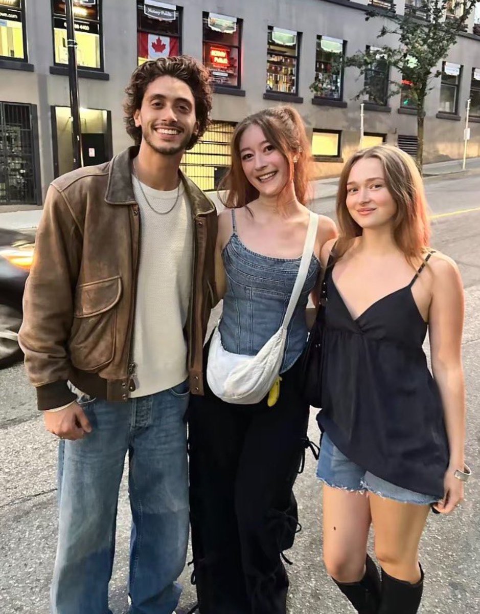 Off Campus Updates tweet media