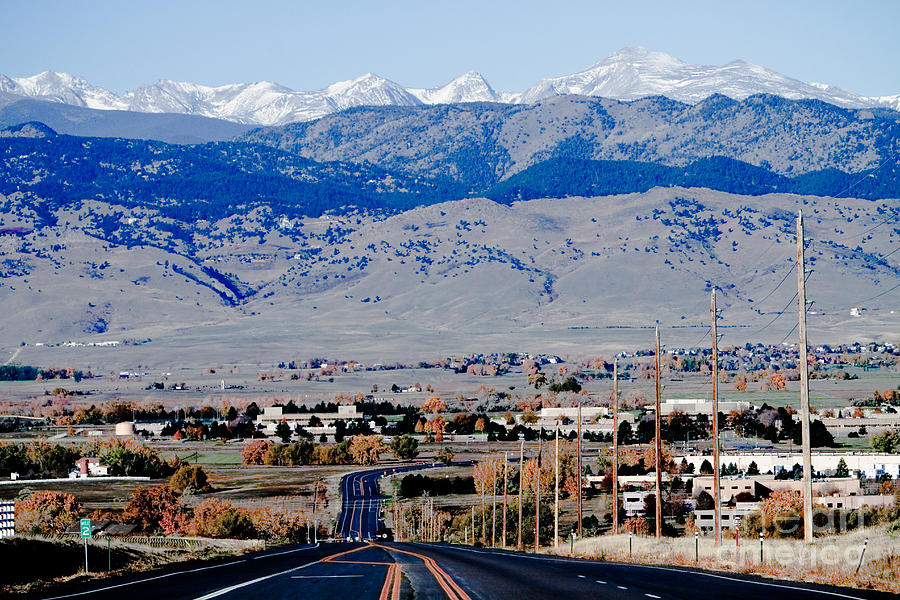 bophoto's tweet photo. 🏔️ Where does Highway 52 really end?  Snow-capped peaks, rolling foothills, and a road that seems to lead straight into the Rockies.
🖼️ Prints: https://t.co/QWrqyIHIWk⁠�
#Colorado #RockyMountains #LongmontCO #LandscapePhotography #Highway52 #MountainViews https://t.co/oS2dmdEcZV