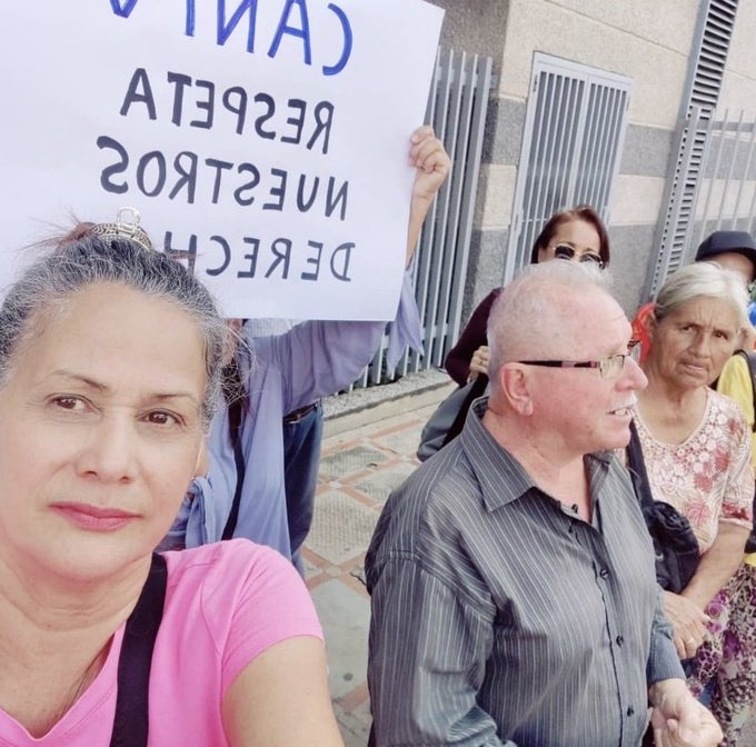 MarcoCeballo's tweet photo. #22Junio @esteninf @Edurodriguezg @Unionradionet @rcnradio @RLOZINSKI @Beadrian @Aramoss8 @ReporteYa @infobae @TAMARA_SUJU @churuguara @CarmenPecorelli @SociedadHabla @Egleedelrey @EVTVMiami @DIFUNDELOYA
#ElComplementoSeQueda #PagaYaElBonoVital #JusticiaLaboral @NeptaliFF https://t.co/VjZphT8JTm