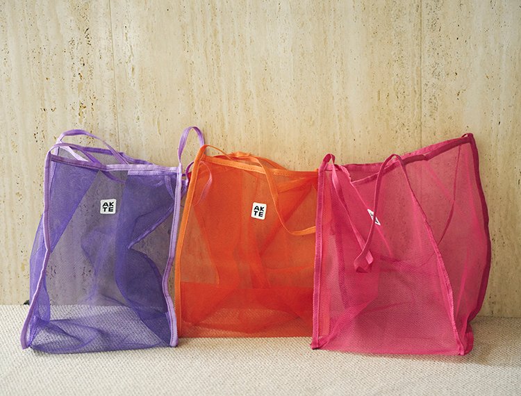 AKTE_official's tweet photo. POP UP STOREにて合計¥10,000(税込)以上お買い上げいただいたお客様限定で #AKTE オリジナルメッシュバッグを #プレゼント! https://t.co/cT9q64GxTc