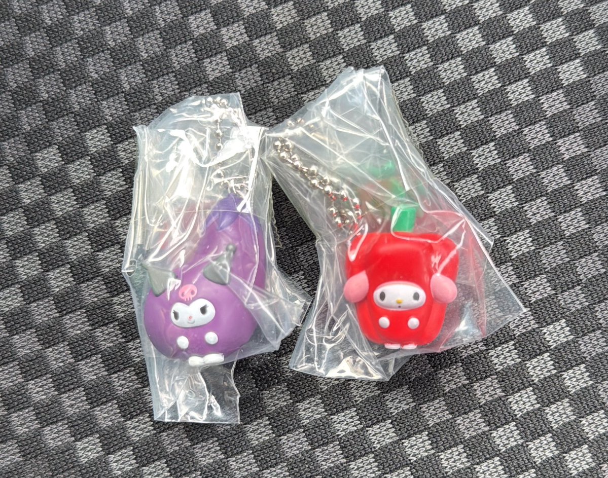 k1tty_s2's tweet photo. 【交換募集】
サンリオキャラクターズ 
ベジタブルビスケットチャーム 交換

《譲》 クロミ・マイメロディ
《求》 ペックル・ポチャッコ・ポムポムプリン

同日発送による郵送にて交換希望📮
検索からのお声掛け・まとめての方大歓迎🎶 https://t.co/CDRxnWifjr