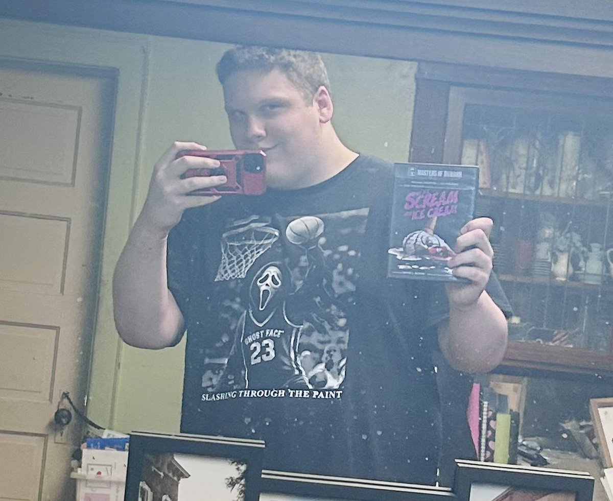 RealAbraham_11's tweet photo. #RealAbraham_11 #Abraham_11 #TheHorrorGuy #HorrorGuy #YouTuber https://t.co/3FEZ7eYo1W