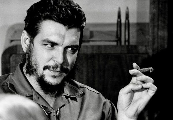 vanmutoka1's tweet photo. «Il vous est difficile de dire la vérité si vous tirez profi du mensonge » Che Guevara https://t.co/yc8s0rSyI5