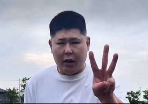 eva712211's tweet photo. 俺が使う1軍ミーム写真 https://t.co/NEGHUDQBn8