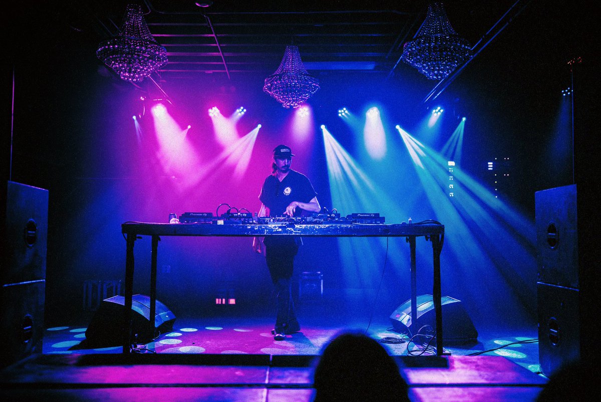 laviermusic's tweet photo. many thank, Denver cru https://t.co/VVzFjhu4lE