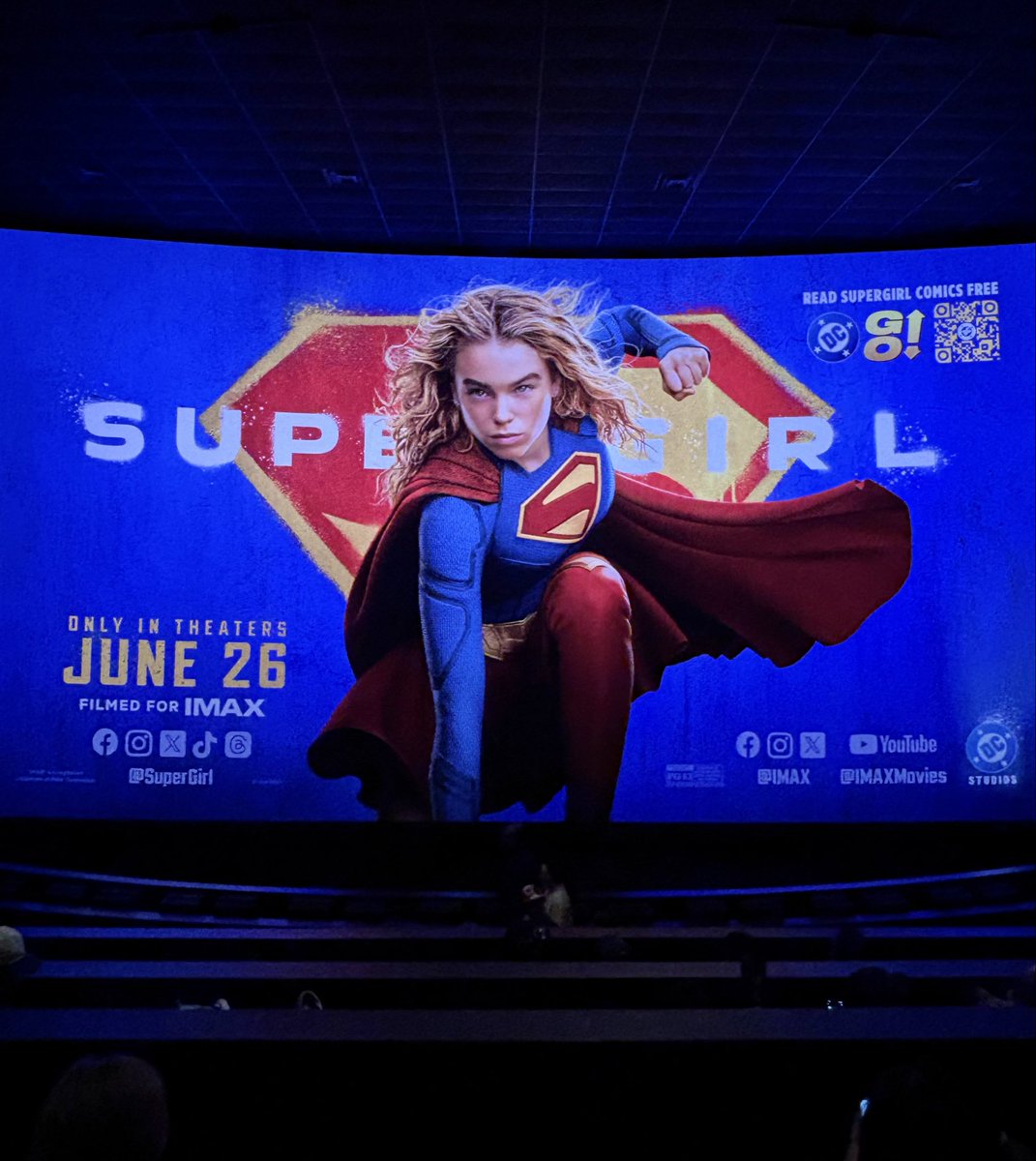 moviearcher's tweet photo. @supergirl Chicago Premeire!  Thanks to @IMAX and @DCOfficial for making the evening special!

Full coverage to come… https://t.co/QSxsoGf0pe