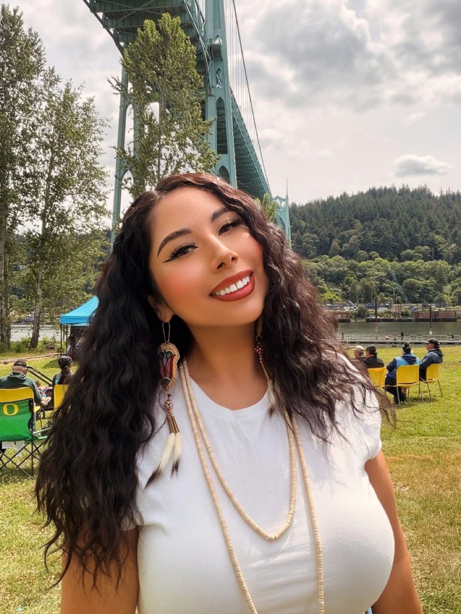 NativeUslovers's tweet photo. Today My Brithday No body wish me !😑🥹 PROUD TO BE A NATIVE AMERICAN.❤️ https://t.co/V2dla32rpN