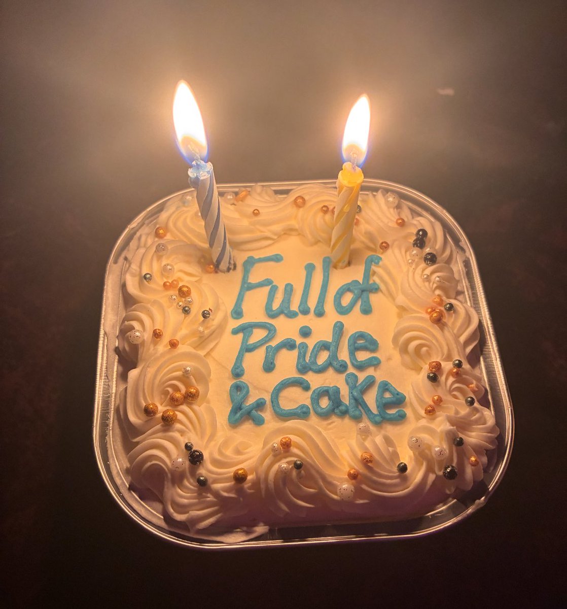 _emiliad's tweet photo. birthday magic from this weekend https://t.co/XiU67pZ8zI