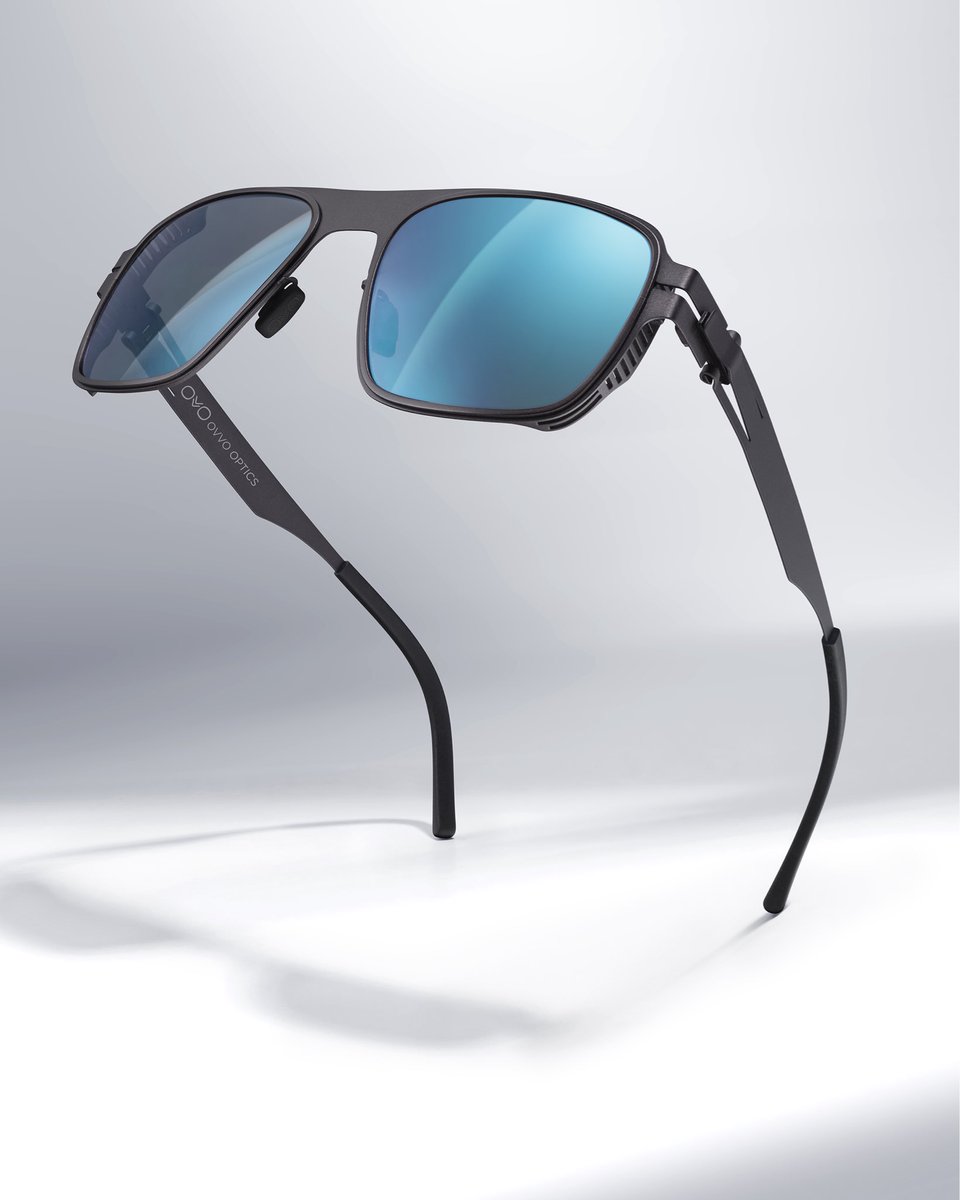 OVVOoptics's tweet photo. Helios in black matte pairs blue flash polarized ZEISS lenses with the signature titanium ring of the Ti2 Collection for a silhouette defined by depth and contrast.

#OVVOoptics #Ti2Collection https://t.co/50f4Td1uEa
