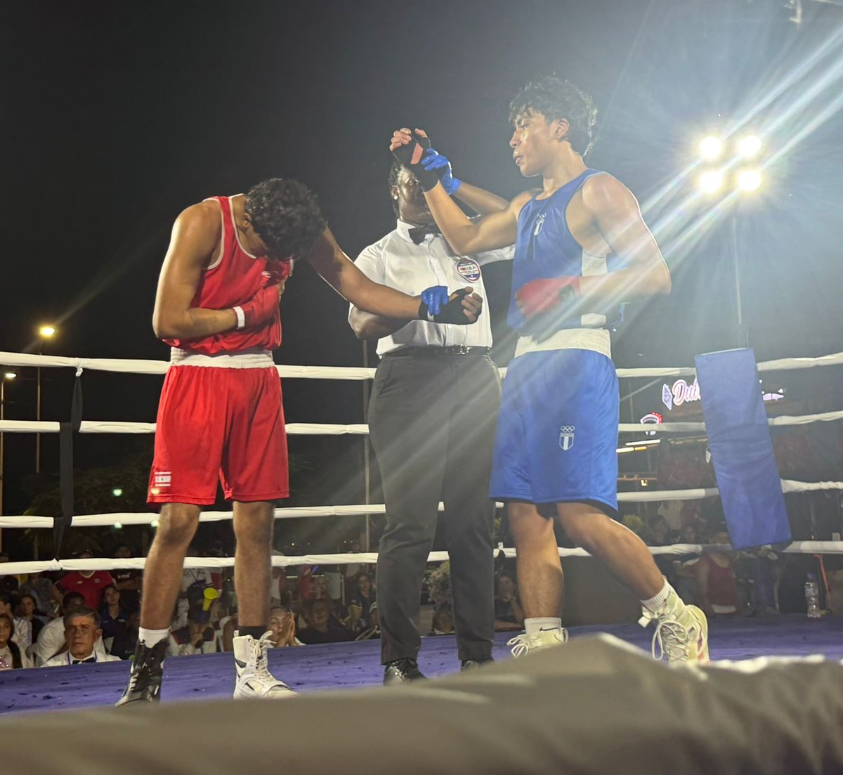 fedeboxgt's tweet photo. 🥊 ¡Guatemala se hace presente en la Copa Cinturón de Oro en Ecuador! 🥊

La delegación guatemalteca subio al ring en la primera jornada de competencias, enfrentando importantes desafíos sobre el cuadrilátero ante representantes de distintos países de la región. Compartimos fotografias de los encuentros realizados en esta primera jornada: 

Mario Jahir Cayetano (46 kg) vs. Bruno López (México)
Santiago Quiñónez (54 kg) vs. Diego Saldarriaga 
Alex Rodas (63.5 kg) vs. Jorge Mora (Costa Rica)
Jefferson Ramírez (67 kg) vs. Jeffrey Urbina (Costa Rica)