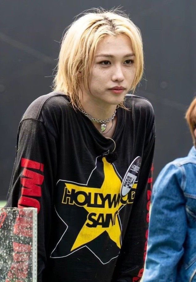 loveandskz's tweet photo. just something about the way he looks here https://t.co/NkW7YpMy2v