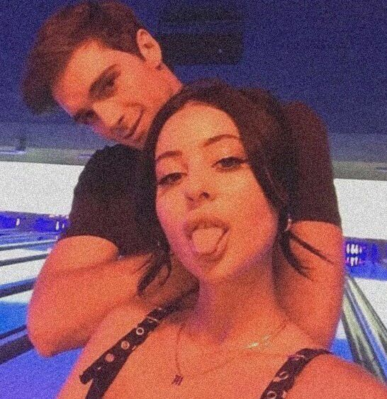 QUEENP0P_'s tweet photo. maddy and nate https://t.co/qZJ4Yoy997
