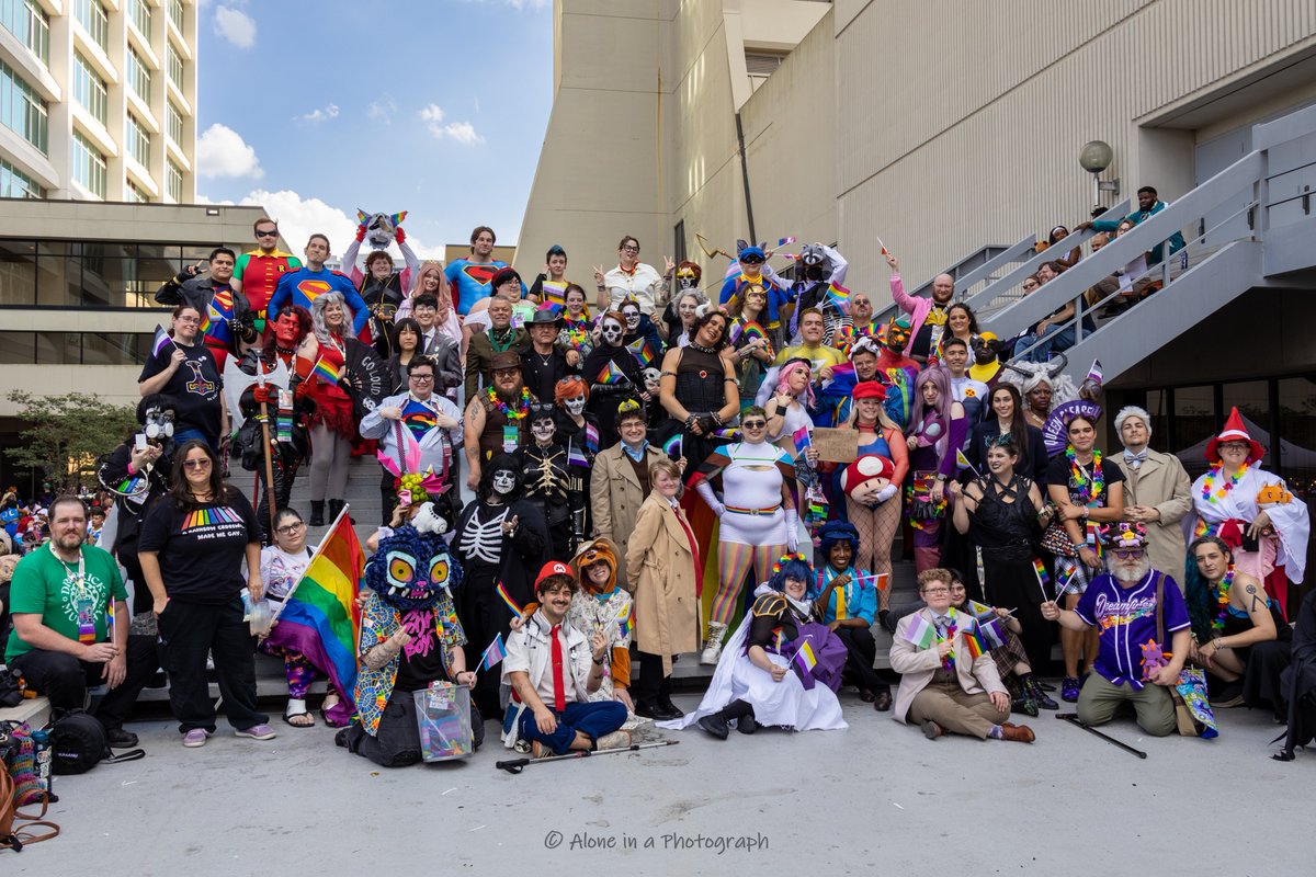 Tom_AIAP's tweet photo. Some shots from the DragonCon 2025 Queer Joy in Cosplay group Photoshoot, now in better quality
 (1/3)

#cosplayphotography #dragoncon #queerjoyincosplay #photography #pride #lgtbq #cosplay https://t.co/Ka4ClCwtho